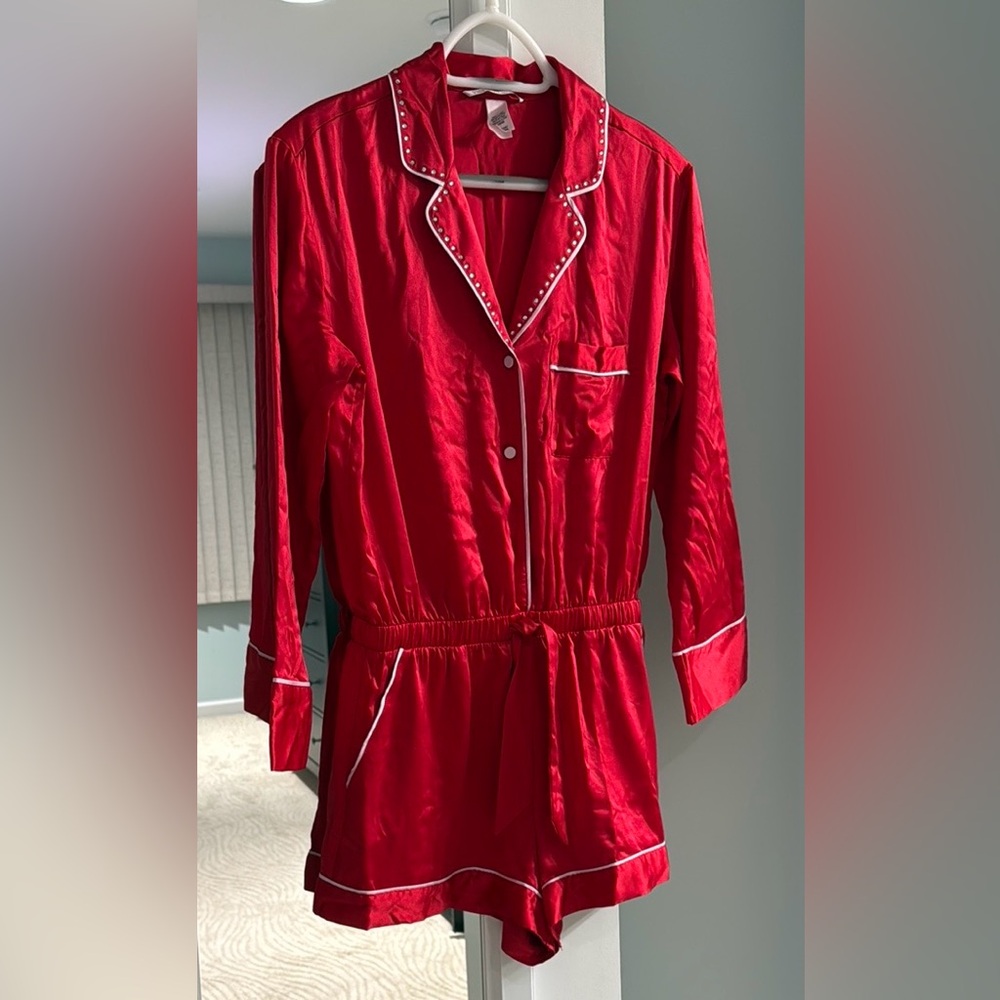 Victoria’s Secret Red Pjs With White Piping